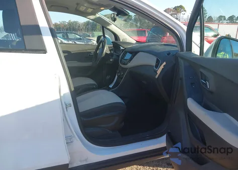 2019 Chevrolet Trax Ls from USA, damaged, VIN 3GNCJKSB4KL178642